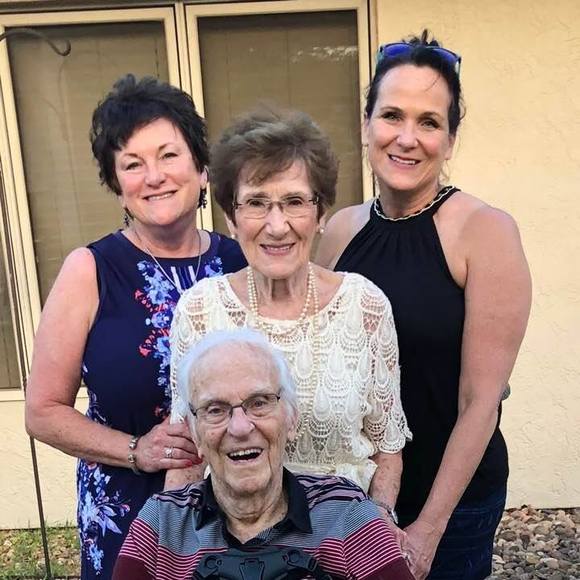 Meet your Posher, Raya - Picture 1 of 1